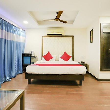 Oyo Hotel Dash Βαντοντάρα Εξωτερικό φωτογραφία